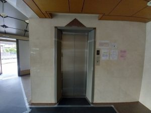 エレベーター