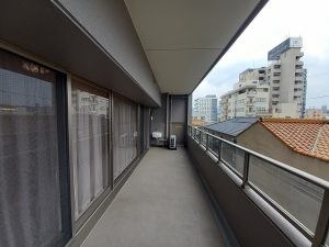 バルコニー