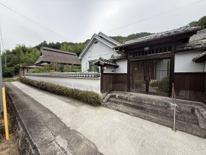 加茂町粟根