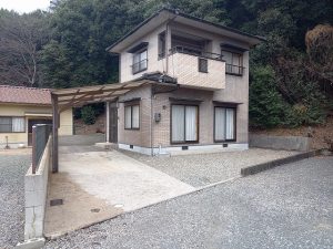 綱川ハイツA